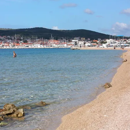 Apartments With Parking Space Vodice - 4214 *